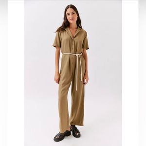 UO Simone Linen Collared Jumpsuit - NWT (small)